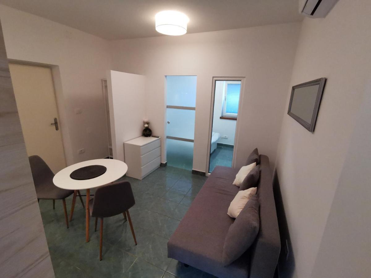 Goriska Apartments Ajdovščina Extérieur photo