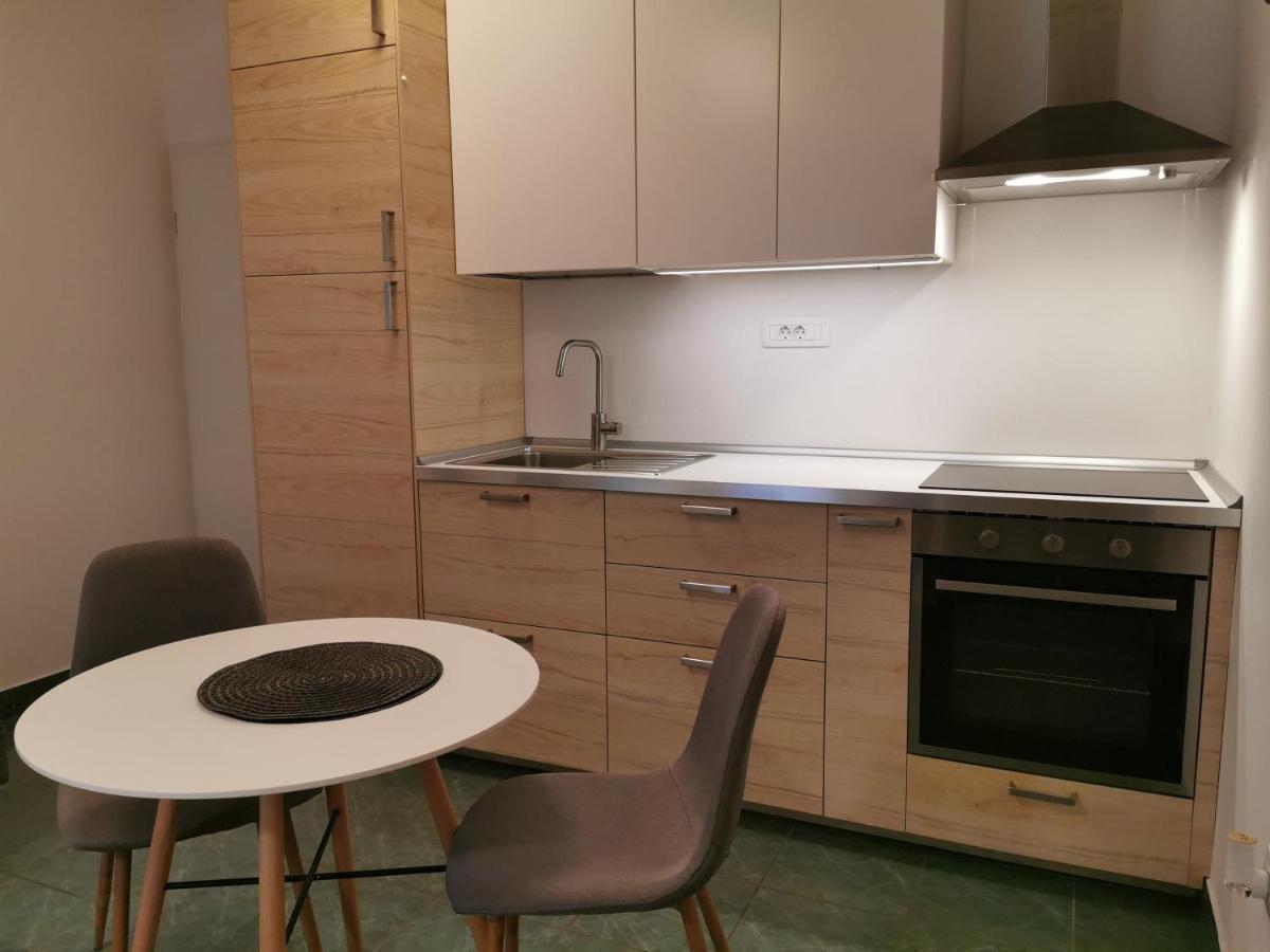 Goriska Apartments Ajdovščina Extérieur photo