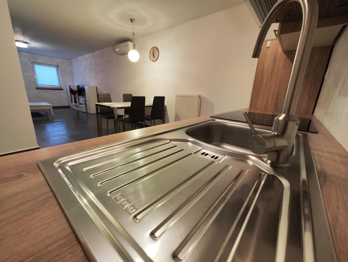 Goriska Apartments Ajdovščina Extérieur photo